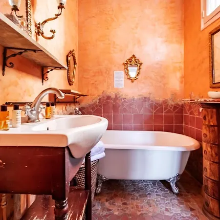 Veeve - Eclectic Delights Apartment